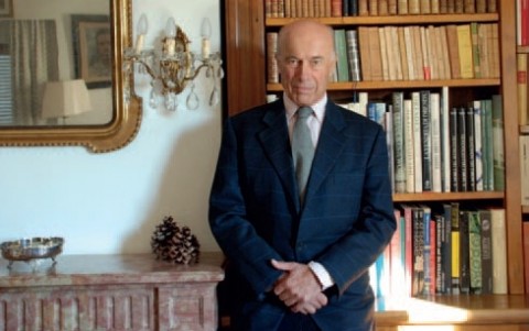 jas "Gawronski dimettiti, la Quadriennale la facciamo noi!" Secondo tentativo per il trio Casorati - Gavarro – Pisano che torna a sollecitare decisioni sul futuro della rassegna. Con maggiore durezza rispetto a qualche giorno fa