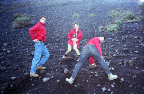 Gli artisti al lavoro sul Vesuvio - photo Fiorucci Art Trust