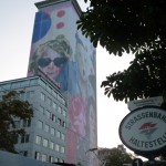 Xenia Hausner – Familiensinn (particolare) – 2011 – Ringturm, facciata est (sede VIG – Vienna Insurance Group)