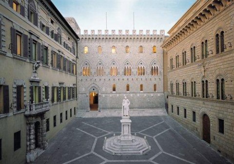 Siena, Palazzo Salimbeni, Banca Monte dei Paschi di Siena