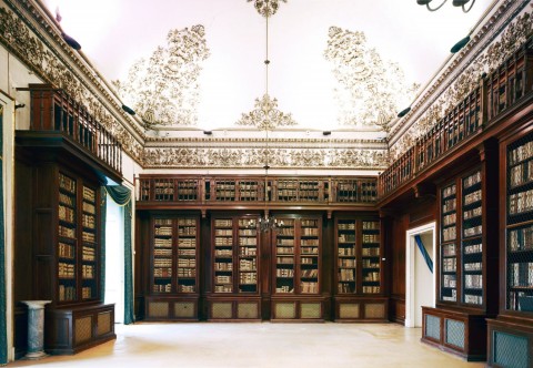 Candida Höfer - Biblioteca Nazionale Vittorio Emanuele III, Sala Rari