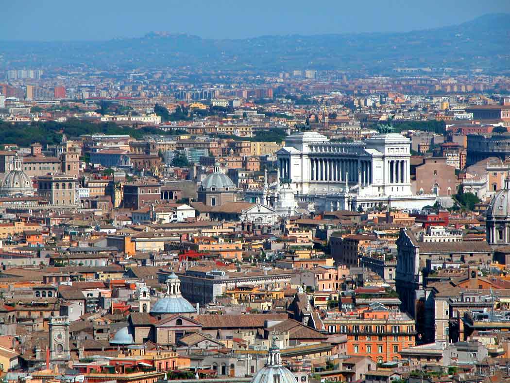 Roma panorama Festa del Cinema di Roma 2017: cinema di genere, donne e pochi italiani. Le novità in programma