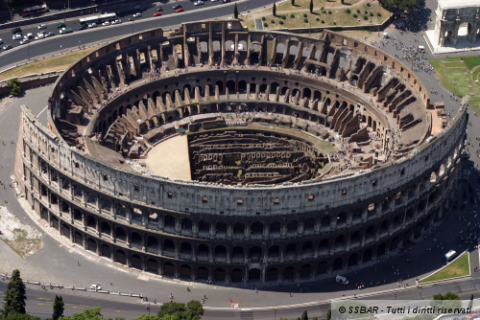 Il Colosseo, i cui costi di ristrutturazione sono sostenuti da Diego Della Valle