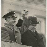 Anonimo - Untitled (Yu. Gagarin e N. Khruschev) - anni ’60 - coll. Multimedia Art Museum, Moscow Anonimo - Untitled (Yu. Gagarin e N. Khruschev) - anni ’60 - coll. Multimedia Art Museum, Moscow