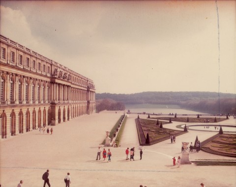 Luigi Ghirri - Versailles, 1985 – serie Versailles - project print - 5.5 x 7 cm - © Eredi di Luigi Ghirri - Courtesy Fondo di Luigi Ghirri