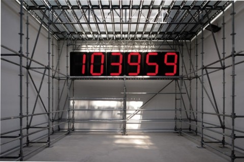 Christian Boltanski Les morts 20111 Archiviare Obrist