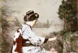 Tamamura Kozaburo - Geisha che gioca con una palla legata ad un filo - 1900 ca.