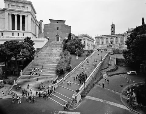 Gabriele Basilico - Vista della collina Capitolina e della chiesa dell’Aracoeli - 2010 - Fondazione Giorgio Cini, Venezia