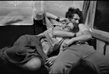 Henri Cartier-Bresson - In treno - Romania, 1975 - © Henri Cartier-Bresson-Magnum Photos-Contrasto
