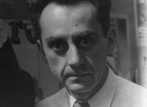 Man Ray Lo Strillone: l’eredità di Man Ray racchiusa in 16 container sul Corriere della Sera. E poi la dura vita dell’archeologo in Italia, Nan Goldin dei poveri a Reggio Emilia, Doris Salcedo e la geopolitica…