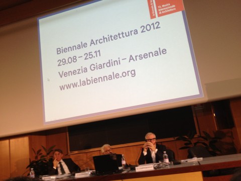 Presentazione Mostra Internazionale d’Architettura 2012 Più unico che raro. L’Italia organizza la più grande rassegna d’architettura al mondo, ma non nomina il curatore del suo padiglione. Ecco i nomi dei papabili. “Nei prossimi giorni...”