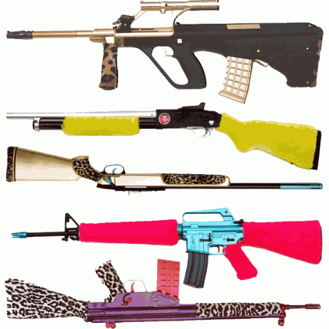 Riello Le armi colorate e seducenti di Antonio Riello sono ormai un cult. Se ne parla, insieme a molto altro, a Roma, per i Martedì Critici. E intanto non perdetevi Zorio su Artribune Television