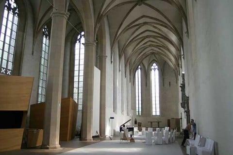 Brüderkirche Kassel Kassel Updates: location una chiesa gotica, vini Castello di Ama. E a dOCUMENTA va in scena il (rave) party by Galleria Continua