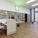 Damien Hirst - Pharmacy - 1992