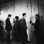 Inaugurazione della mostra personale Linee di Manzoni alla galleria Azimut - Milano, dicembre 1959 - photo Uliano Lucas
