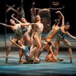Melissa Hamilton e il Royal Ballet in Trespass - photo Johan Persson