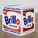 Una delle famose Brillo Box di Warhol