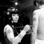 Yayoi Kusama paints dots
