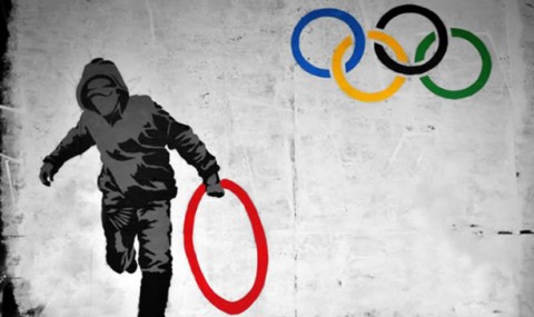 olympics graffiti crimial chalkist bristol I giochi proibiti di Londra. Olympics vs Street Art