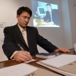 Marat Raiymkulov - The King of Rats - 2012 - performance alla Laura Bulian Gallery, Milano
