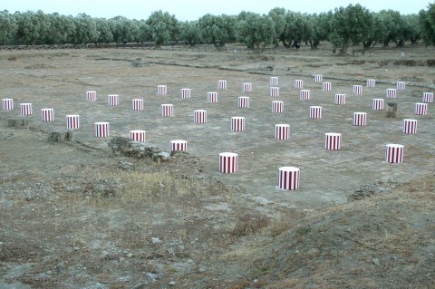 Daniel Buren - Costruire sulle vestigia: impermanenze. Opere in situ - Parco Archeologico di Scolacium, Roccelletta di Borgia 2012