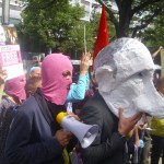 Dal profilo Facebook delle Pussy Riot in tutto il mondo azioni di sostegno al gruppo 1