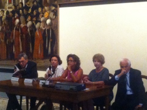 Gabriella Belli presenta la mostra Il Tiziano mai visto Venezia Updates: “riunire le forze intellettuali e culturali veneziane”. Gabriella Belli ai microfoni di Artribune: Fondazione Musei Civici pronta a progetti condivisi, anche per la Biennale Arte 2013