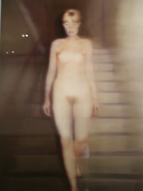 Gerhard Richter Ema Akt auf einer Treppe 1966 olio su tela 200 x 130 cm Edward Weston come Gerhard Richter, Tina come Ema. Storie di ordinaria censura su Facebook, scambiando l'arte con l'hard. Succede ad Artribune, ma anche al Centre Pompidou