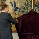 Il Ministro degli esteri polacco Radoslaw Sikorski alla presentazione del dipinto (27 luglio 2012)