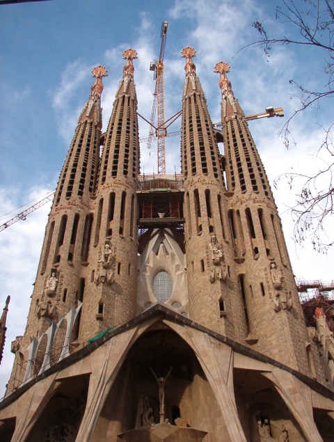 La Sagrada Familia Pierre Cardin e altre storie. Cambiare Venezia (e l'Italia) si può?