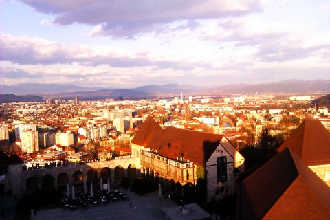 PORTANTE3 Slovenia. La vertigine del confine