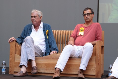 Renato Nicolini con Luca Beatrice a Civitanova Marche un paio di settimane fa Da Pina Bausch a Martufello. La deriva dell’Estate Romana al tempo di Alemanno e del cattivo gusto al potere. L’ulteriore taglio dei fondi alla cultura coincide, tragicamente, con la morte di Renato Nicolini