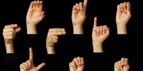 linguaggio dei segni L’arte contemporanea e la Lingua dei Segni. Al Castello di Rivoli meeting internazionale sull’accessibilità museale per le persone sorde. Con case history da New York