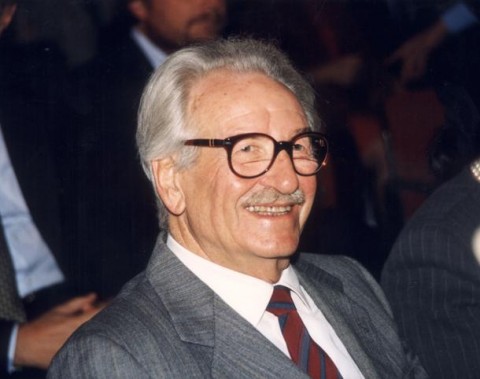 Amedeo Lia Muore Amedeo Lia. A 99 anni se ne va uno dei più grandi collezionisti d'arte italiani. La Spezia lo ricorderà anche grazie al museo che egli stesso istituì. Donando tutto alla sua città