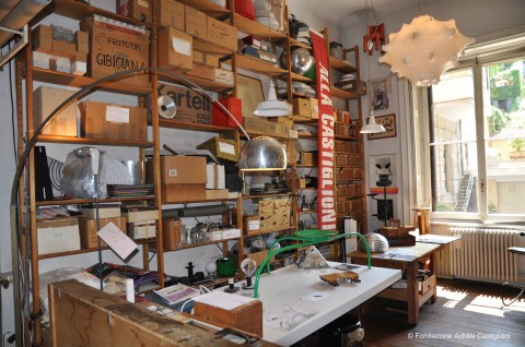 Fondazione Achille Castiglioni Stanza prototipi Un logo per la Fondazione Achille Castiglioni