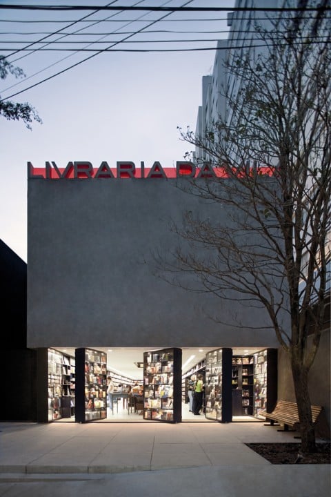 LIVRARIA DA VILA San Paolo si rinnova