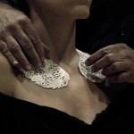 Silvia Giambrone, Teatro anatomico, 2012 - colletto ricamato sulla pell dal Dott. Franco Nucci - foto Emanuela Barilozzi