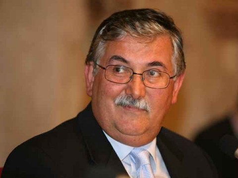 Gian Antonio Stella Lo Strillone: sponsor privati, nessuno mette mano al portafoglio su Il Sole 24Ore. E poi Gian Antonio Stella sullo scandalo Girolamini, Edward Weston a Modena, Graham Sutherland…