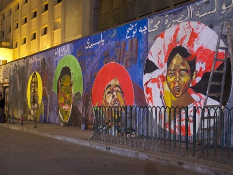 ©Vincenzo Mattei Novembre 2012 Martiri di Masbiro e Abbassia in Via Mohamed Mahmud 2 Graffiti al Cairo. Dalla rivoluzione alla colazione