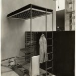 VI Triennale, Milano (Foto Crimella) - Mostra dell'arredamento: letto sospeso e armadio della stanza per un uomo - 1936