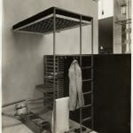 VI Triennale, Milano (Foto Crimella) - Mostra dell'arredamento: letto sospeso e armadio della stanza per un uomo - 1936