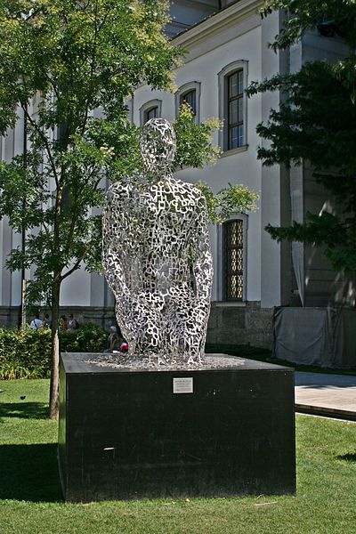 Plensa a Salisburgo Jaume Plensa. Nascosto in un pianoforte