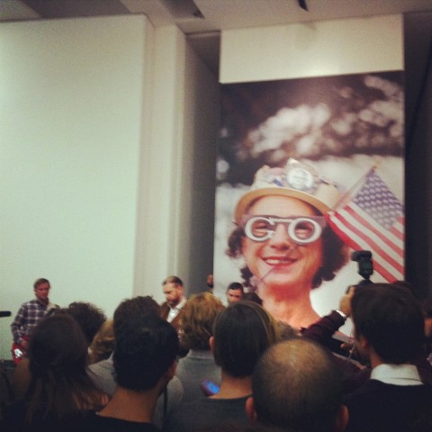 Ragnar Kjartansson alla Fondazione Sandretto di Torino Torino Updates: folk, country, bossa nova… e Gino Paoli. Foto e video dalla performance di Ragnar Kjartansson alla “quadreria” Sandretto Re Rebaudengo