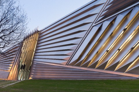 Zaha Hadid Eli and Edythe Broad Art Museum East Lansing Michigan foto Iwan Baan5 Il nuovo Broad Museum chi poteva disegnarlo se non Zaha Hadid? Tante foto dal nuovo museo/non-museo appena inaugurato in Michigan