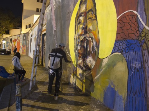 ©Vincenzo Mattei Novembre 2012 Ammar Abu Bakr Via Mohamed Mahmud 1 Graffiti al Cairo. Dalla rivoluzione alla colazione