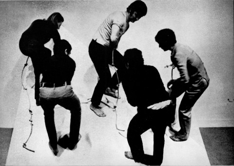 Simone Forti Piano inclinato LAttico ottobre 1968 prima performance in Europa Attico con vista. La Roma di Fabio Sargentini