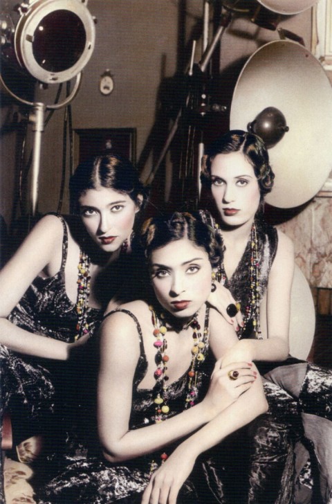 Youssef Nabil Tre ragazze nello studio 1993 foto Collezionisti in primo piano. Antonio Martino