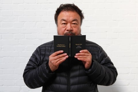 weiwei 2 Art Digest: occhio, Ai Weiwei: chi di libretto ferisce… Philippe Starck e lo yacht postumo per Steve Jobs. Affordable Art Fair, la “major” delle fiere d’arte