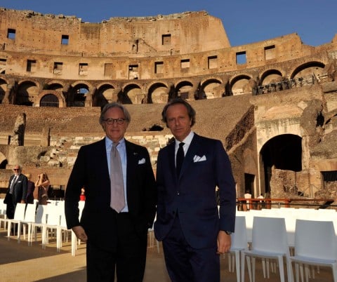 Diego e Andrea Della Valle, in posa di fronte al Colosseo