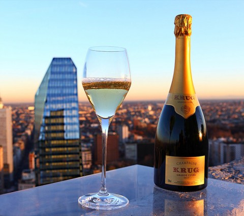 krug capitalemilano2 Evento speciale per la nuova Diamond Tower milanese. Il Ristorante Effimero della Maison Krug scala la torre, durante la Fashion Week. Ai fornelli Enrico Bartolini, mentre Cardi pensa alle pareti...